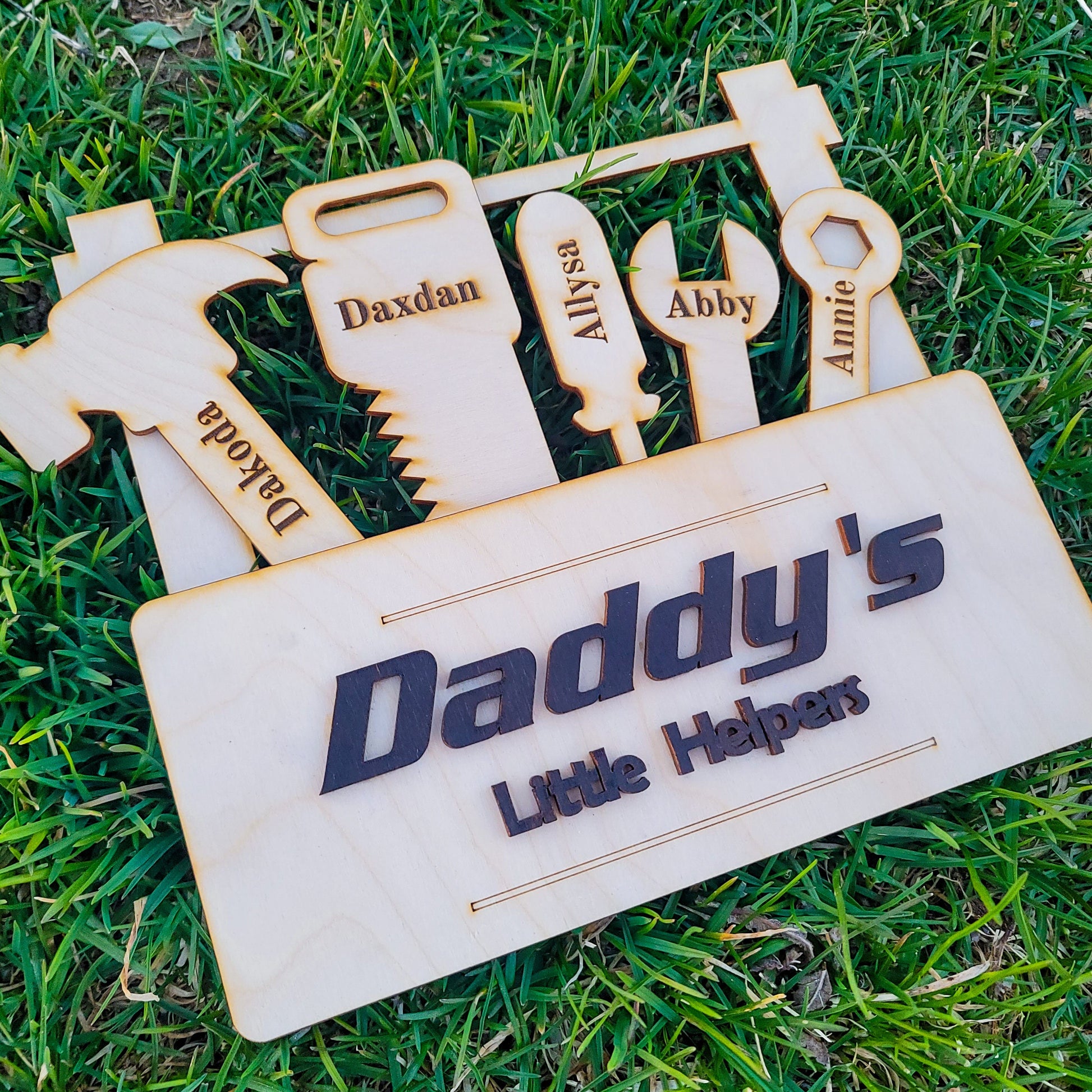 Father's Day Tool Set Gift Daddy's Little Helpers Grandpa Papa Dad Birthday Sign 5 Tools Customized Workshop Wood Gift For Him 1-10 Names