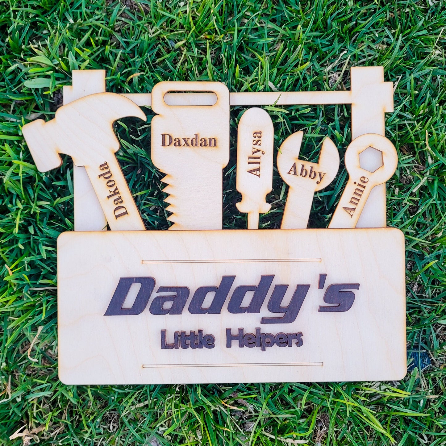 Father's Day Tool Set Gift Daddy's Little Helpers Grandpa Papa Dad Birthday Sign 5 Tools Customized Workshop Wood Gift For Him 1-10 Names