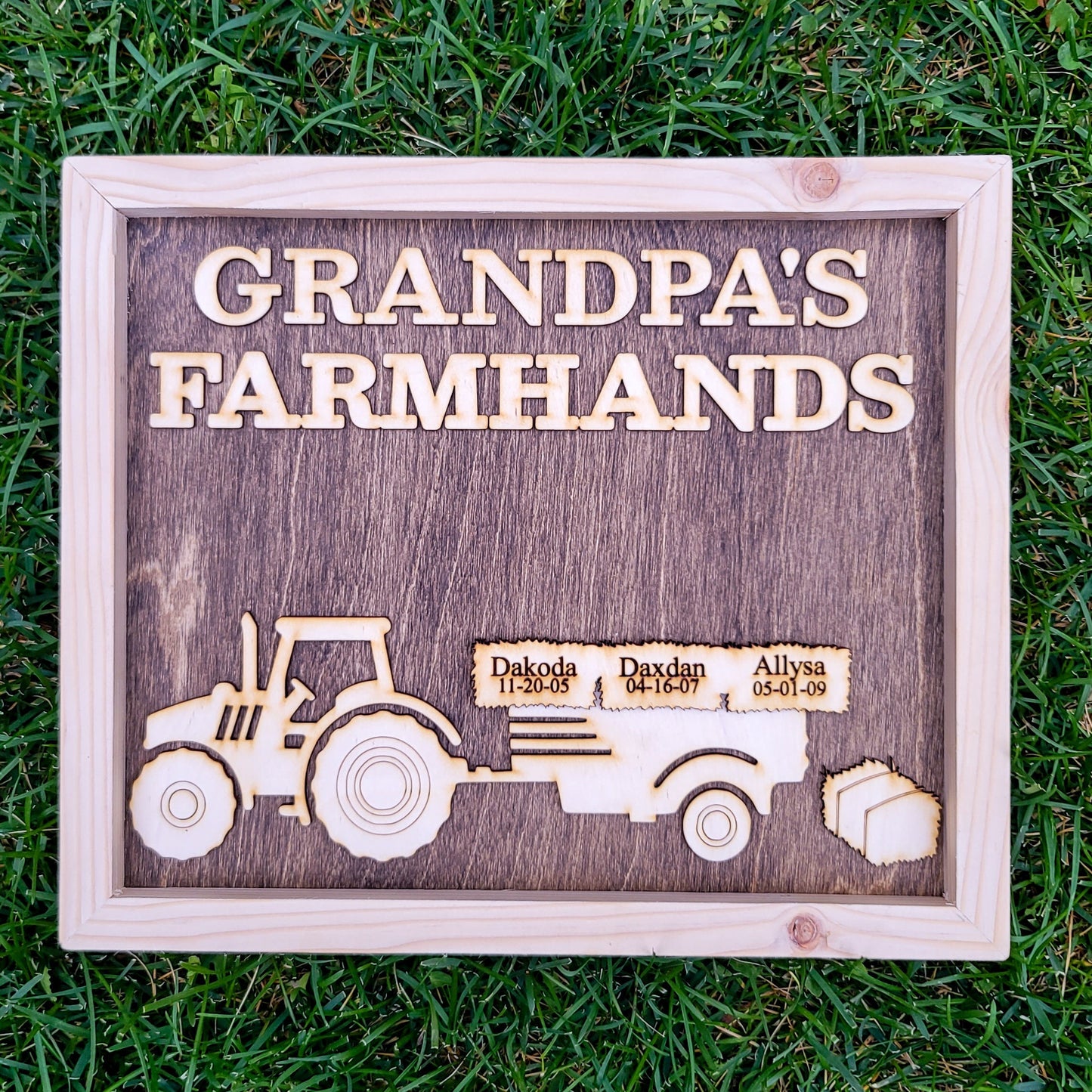 Grandpa's Farmhands Farmer Gift for Grandpa Papa Dad Poppy Father's Day Birthday Gift for Him Tractor Gift Plaque Sign